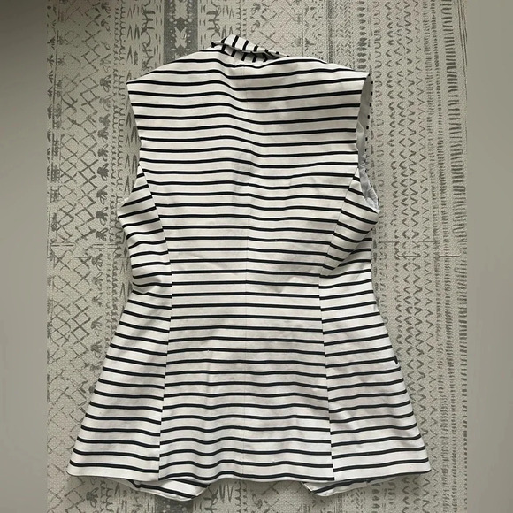 Express black and white striped button vest‎ - Picture 6 of 7
